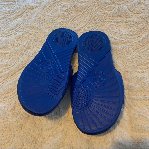 ISlide Florida Gators Faux Fur Slide Sandals - Royal Blue - Picture 5 of 7